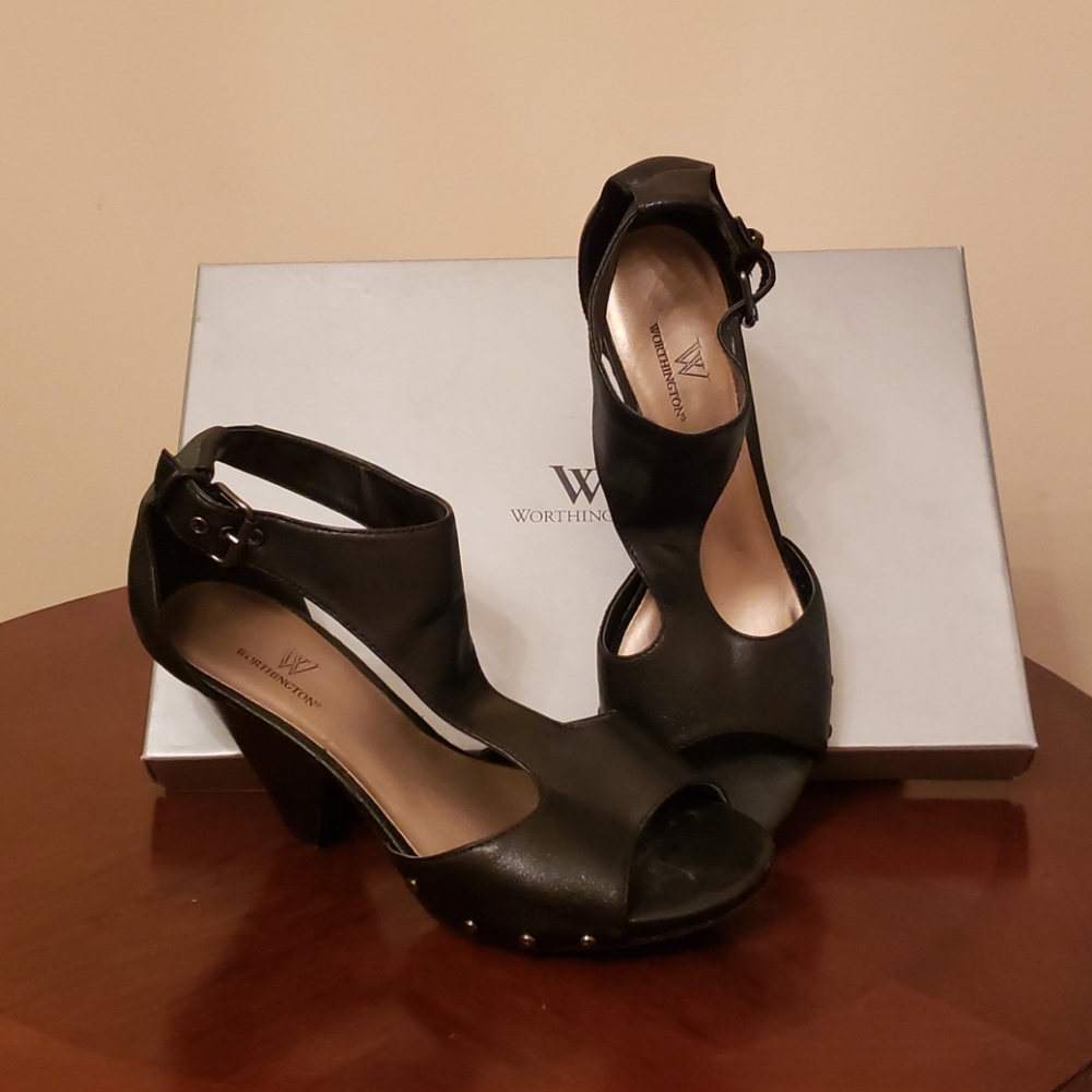 Black shoes
